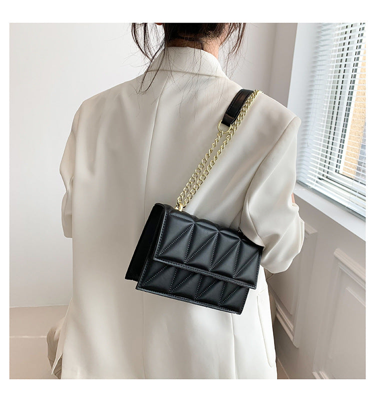 Fashionable Crossbody Shoulder Bag with a Small Square Shape and Chain Strap