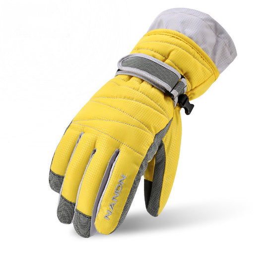 MaxProtect Winter Tech Gloves.