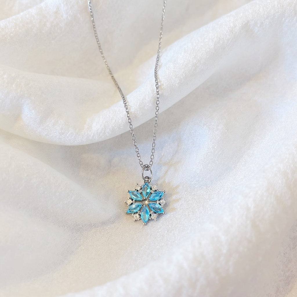 Frozen Frost light necklace