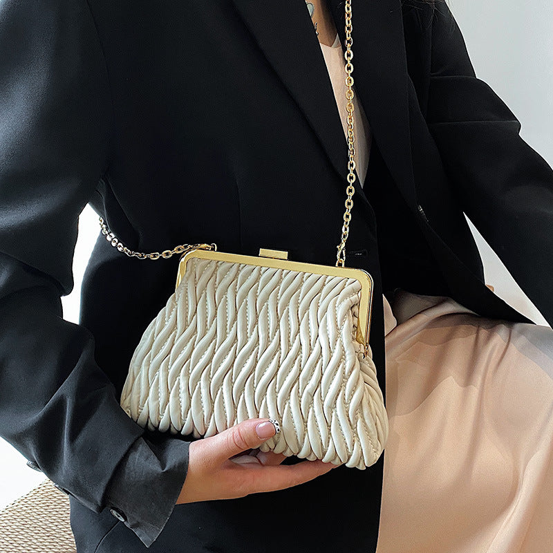 Pleated Handbag with a Textured Chain Shoulder Strap and Lock Detail
