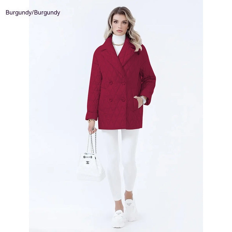 Lapel-designed women's short jacket made of lightweight cotton padding.