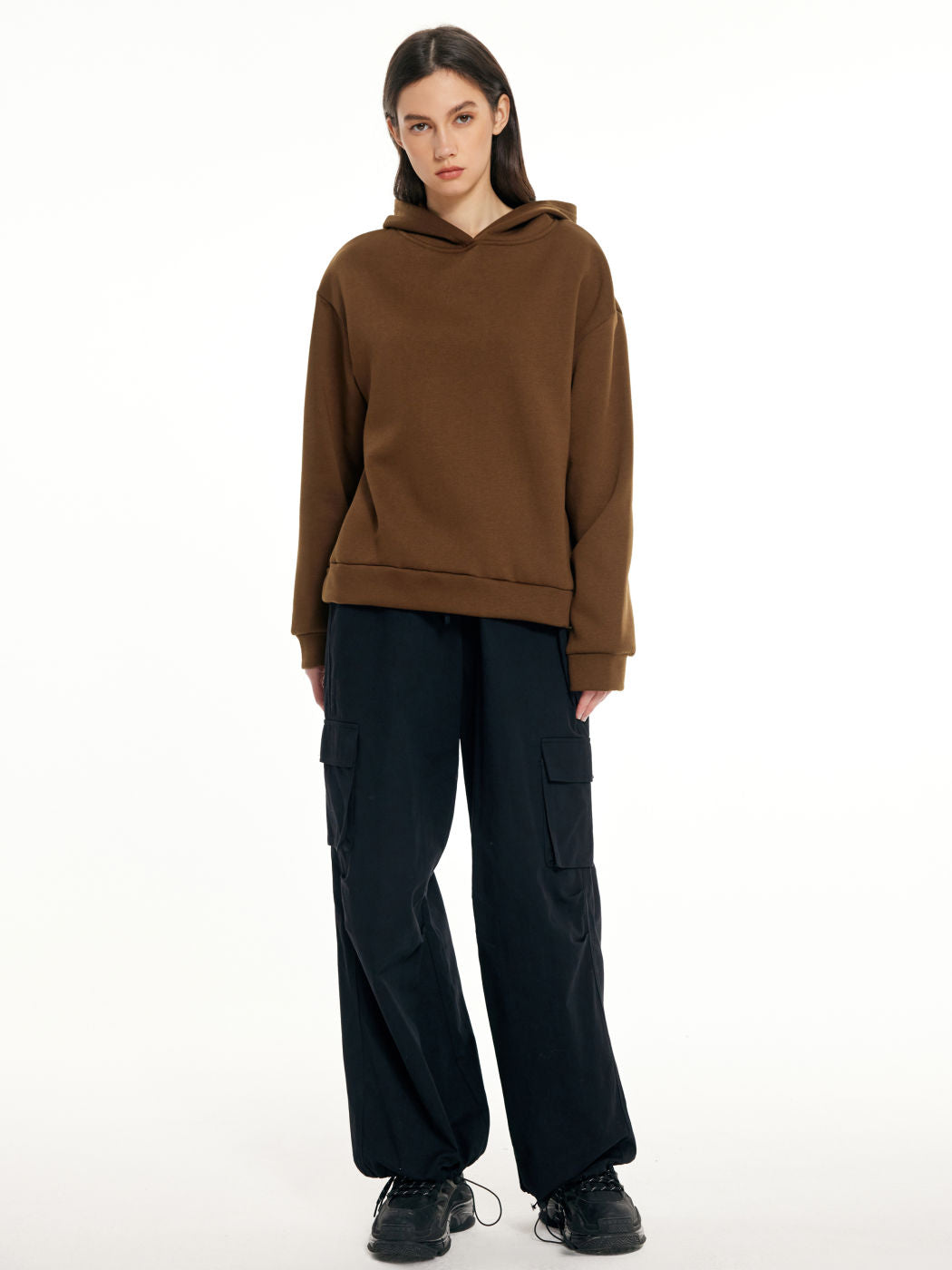 Casual long-sleeved hooded sweater with "Don't Look at Me" printed design.