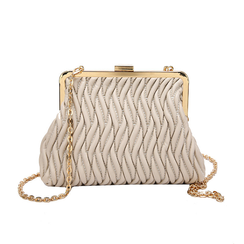 Pleated Handbag with a Textured Chain Shoulder Strap and Lock Detail