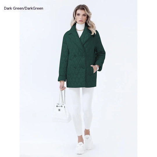 Lapel-designed women's short jacket made of lightweight cotton padding.